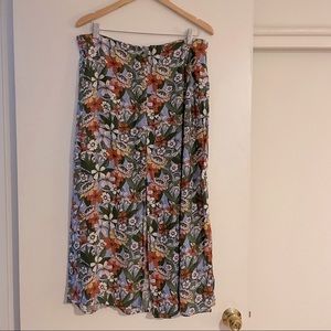 Urban Outfitters floral midi skirt - L